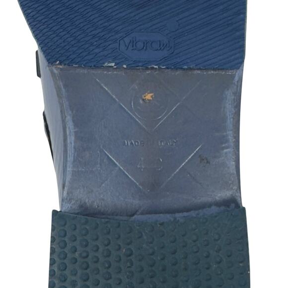 CHANEL Turnlock Quilted Loafers CC Logo Navy Blue Patent Leather Flats Shoe EU40 - Picture 8 of 11